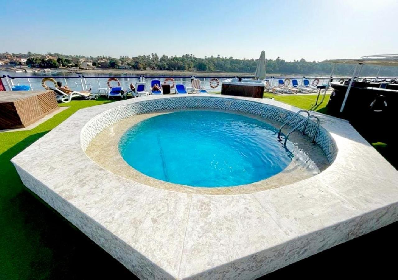 Nile Cruise Al Nabiltan Every Saturday From Luxor 4 Nights & Every Wednesday From Aswan 3 Nights Al Karnak Exteriör bild